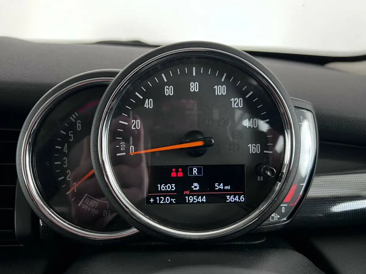 2019-mini-cooper-15-cooper-exclusive-134bhp-hatchback-3d-big-25