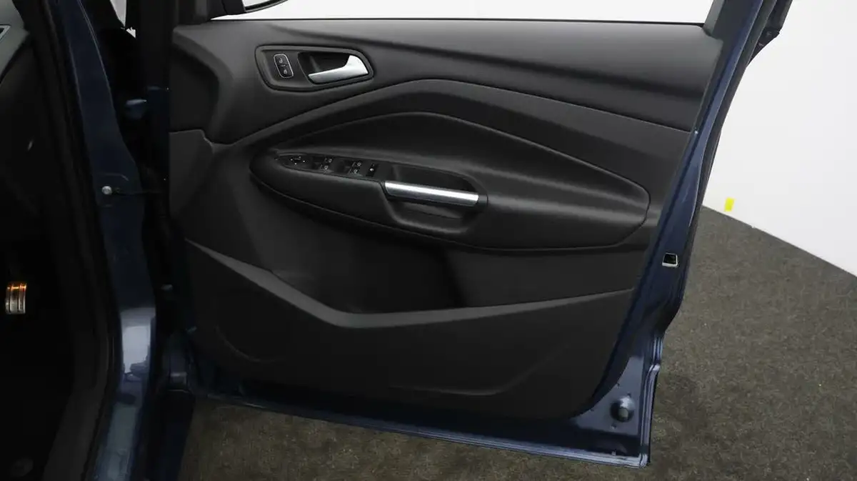 2019-ford-kuga-20tdci-st-line-150ps-ss-big-14