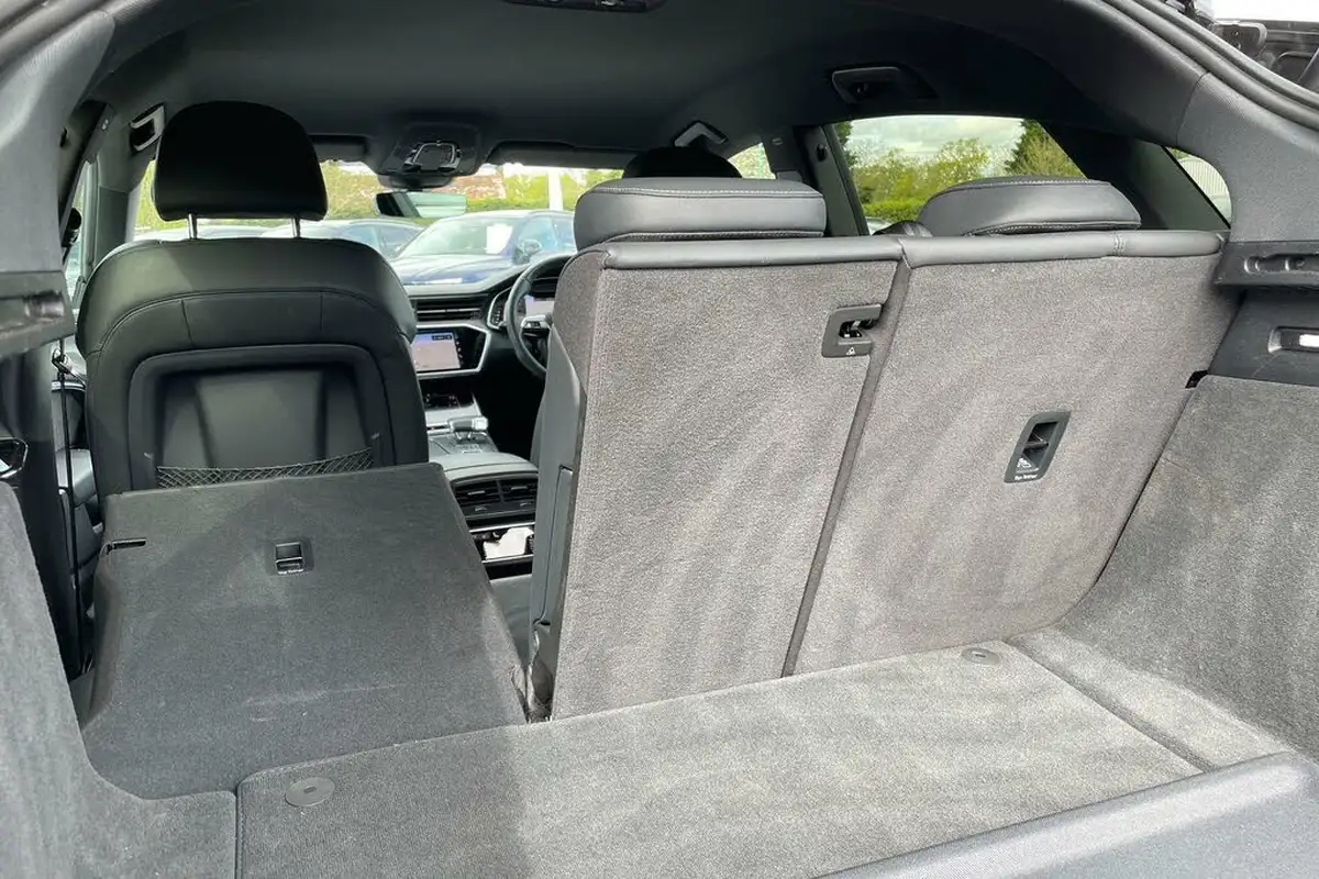 2019-audi-a7-30-45-tdi-s-line-big-31