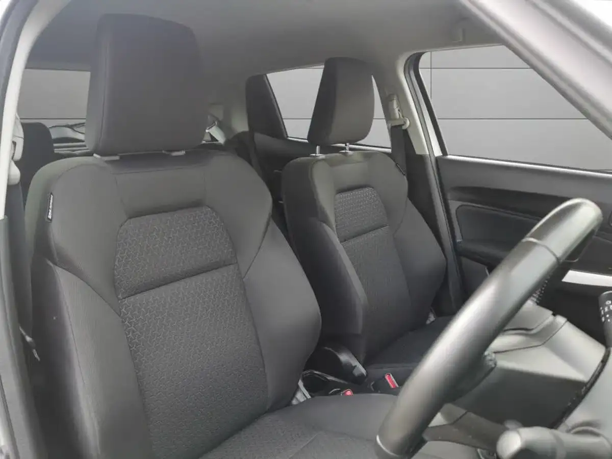 2021-suzuki-swift-12-dualjet-sz-l-big-11