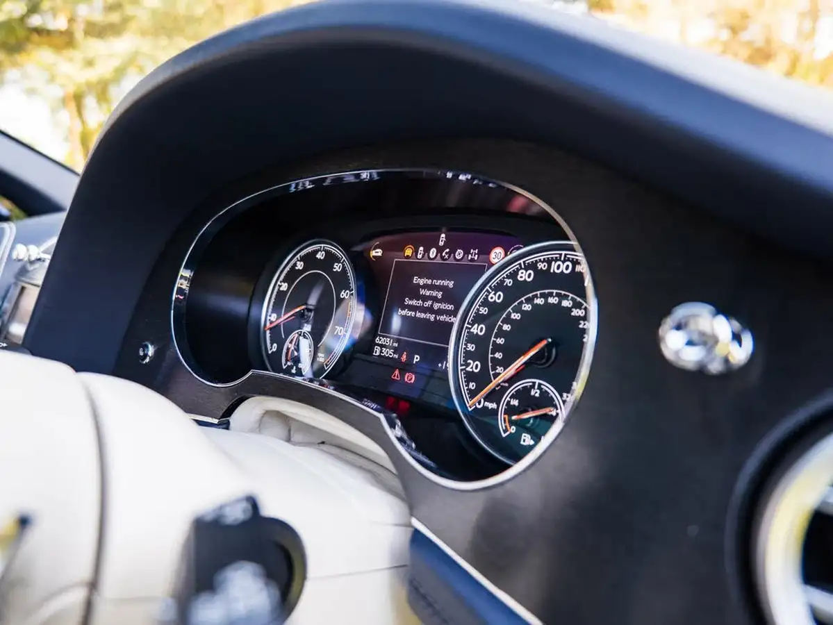 2017-bentley-bentayga-60-w12-big-27