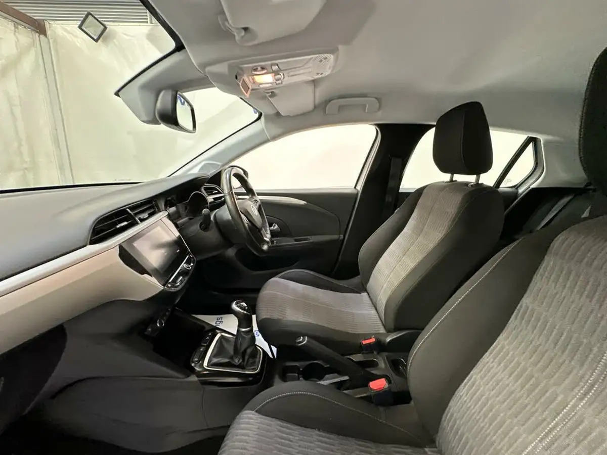 2021-vauxhall-corsa-12i-se-premium-big-26