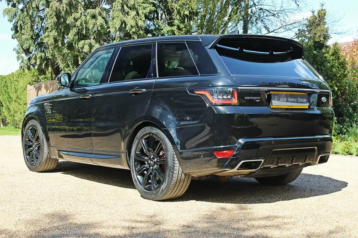 2021-land-rover-range-rover-sport-30-p400-hst-big-2