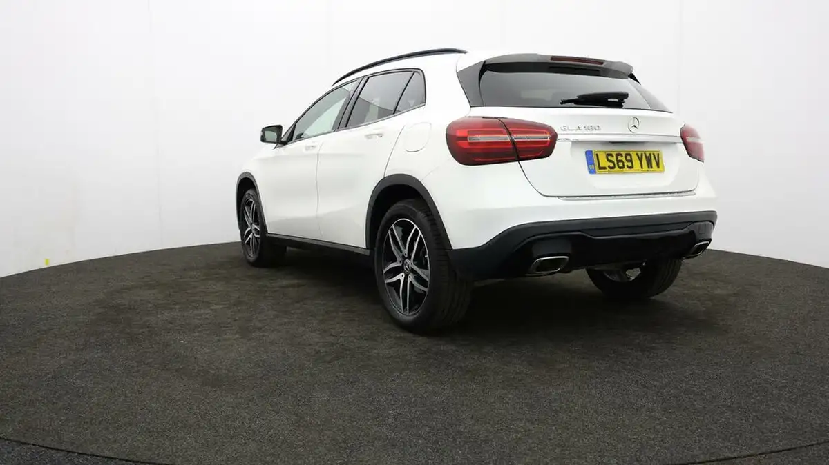 2019-mercedes-benz-gla-class-16-gla-180-urban-edition-7g-dct-big-71
