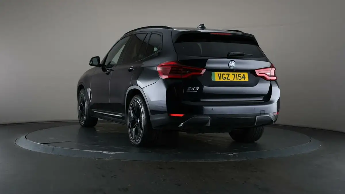 2021-bmw-ix3-e-premier-edition-big-60