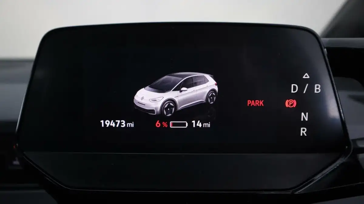 2023-volkswagen-id3-e-life-204ps-58kwh-pro-performance-big-10