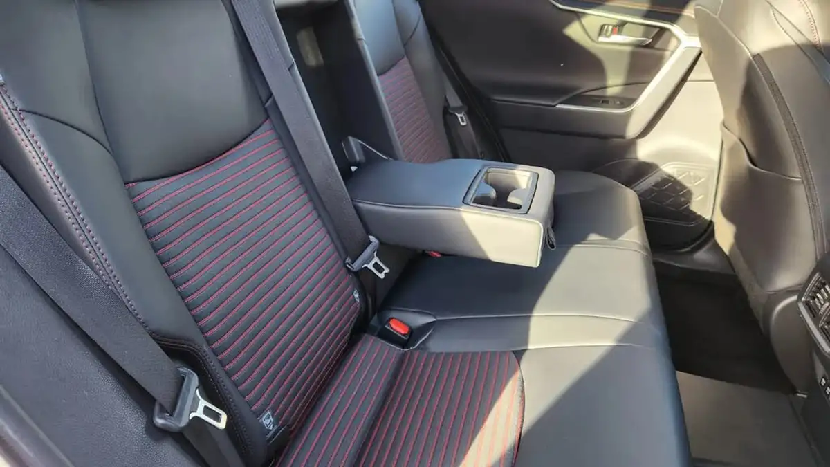2021-toyota-rav4-25-vvt-i-dynamic-302bhp-plug-in-big-21