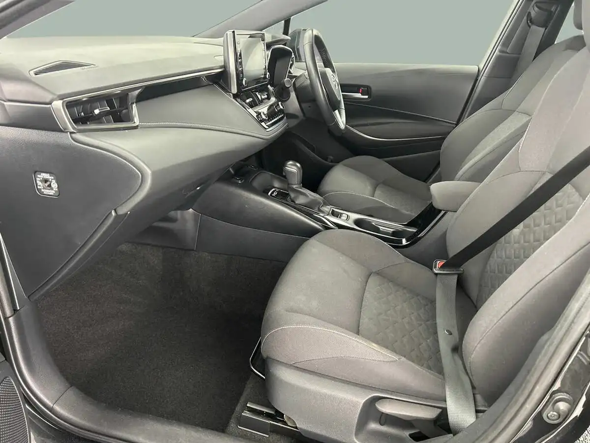 2021-toyota-corolla-18-vvt-i-icon-tech-spare-wheel-touring-sports-5d-big-14