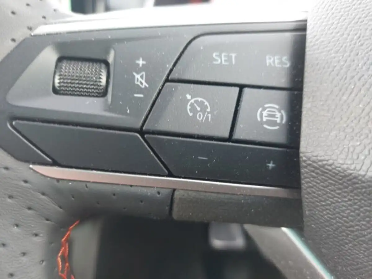 2024-seat-arona-10-tsi-fr-limited-edition-big-17