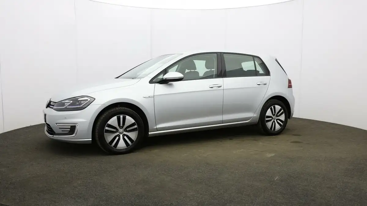 2019-volkswagen-golf-e-e-golf-big-26