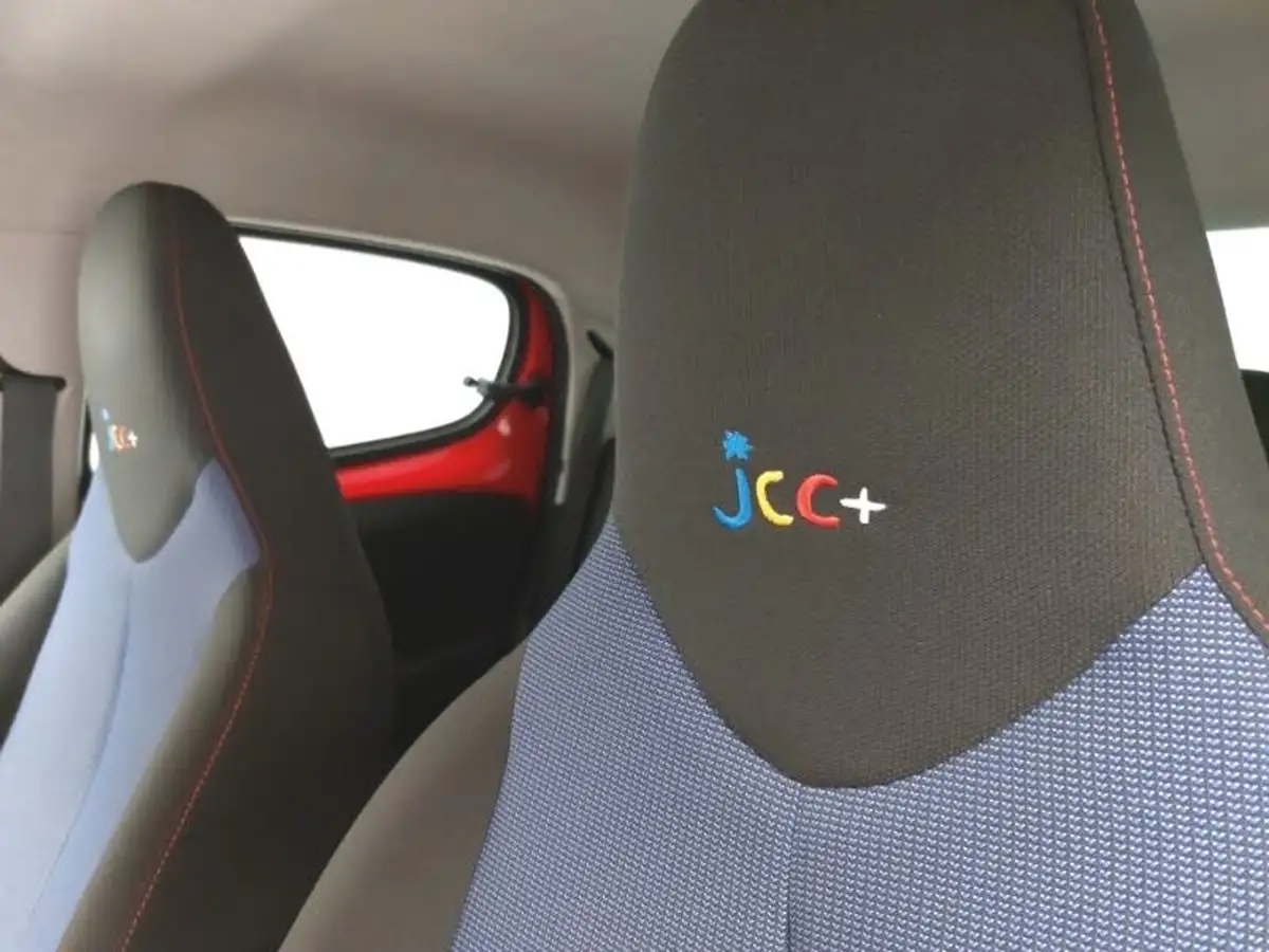 2021-citroen-c1-10-vti-jcc-big-18