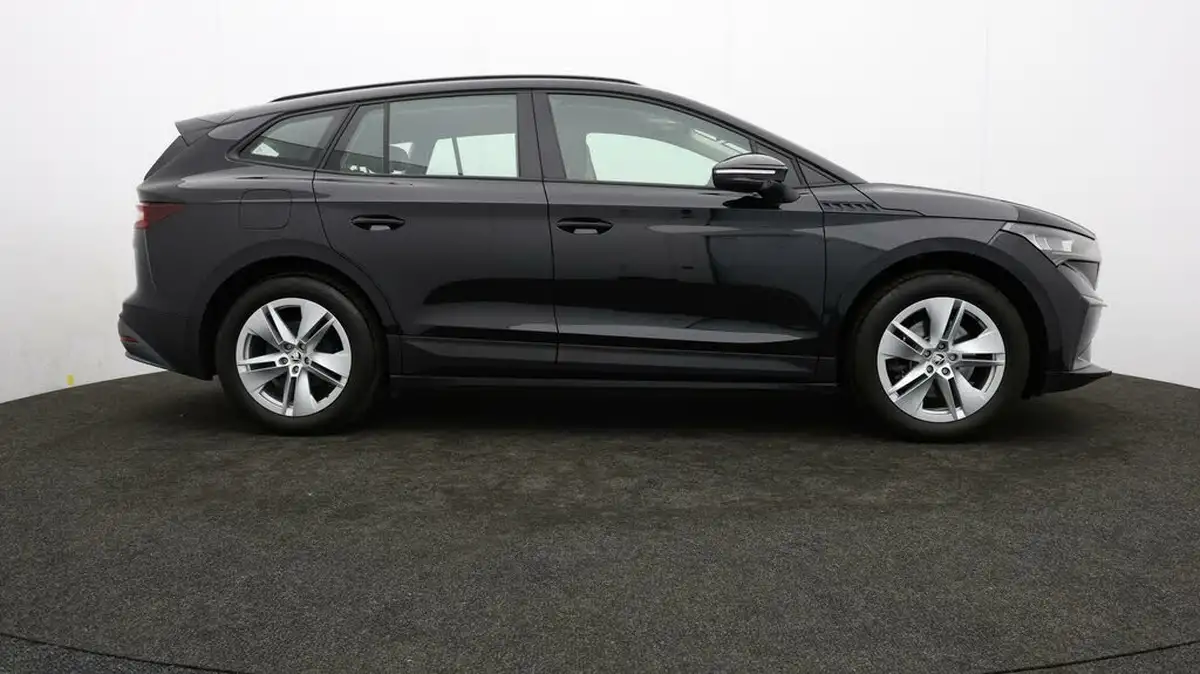 2023-skoda-enyaq-e-60-big-7