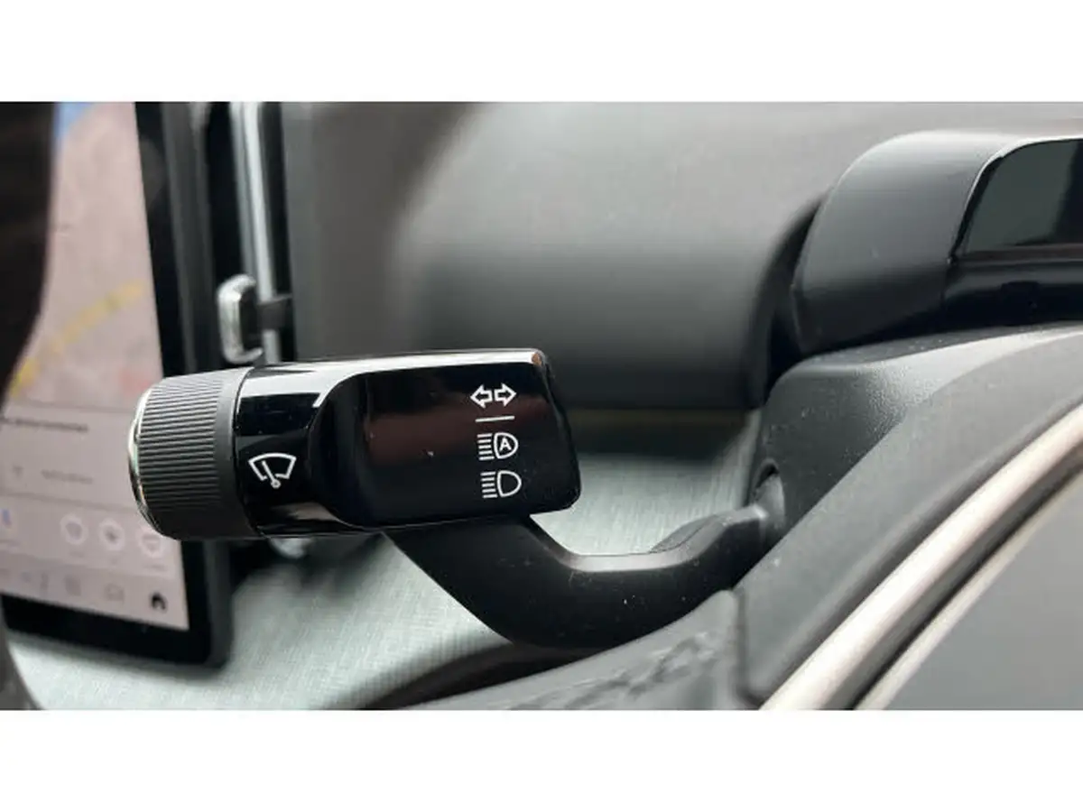 2024-volvo-ex30-e-single-motor-ultra-big-22