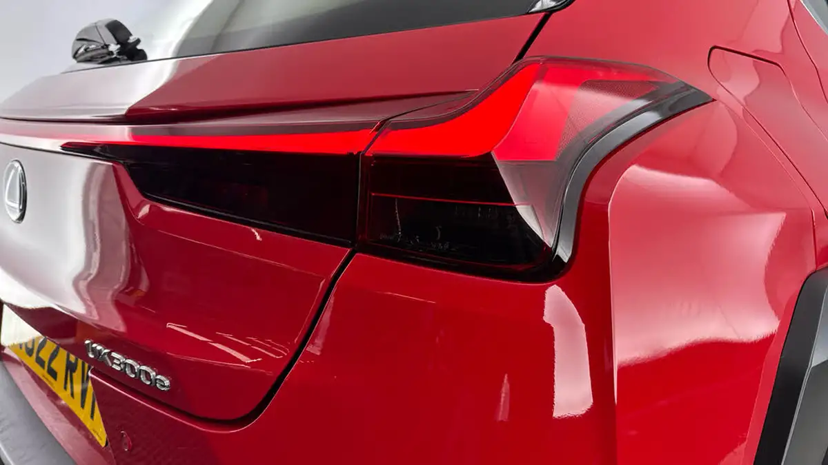 2022-lexus-ux-300e-e-ux-201bhp-big-24