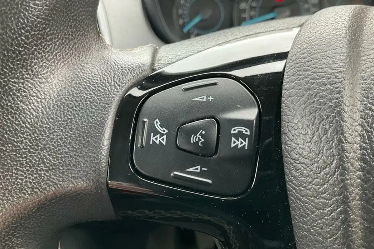 2019-ford-ka-12-ti-vct-zetec-70ps-big-28