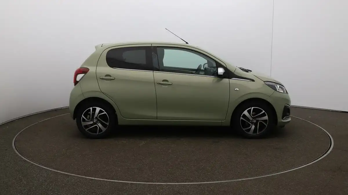 2021-peugeot-108-10-collection-hatchback-big-39
