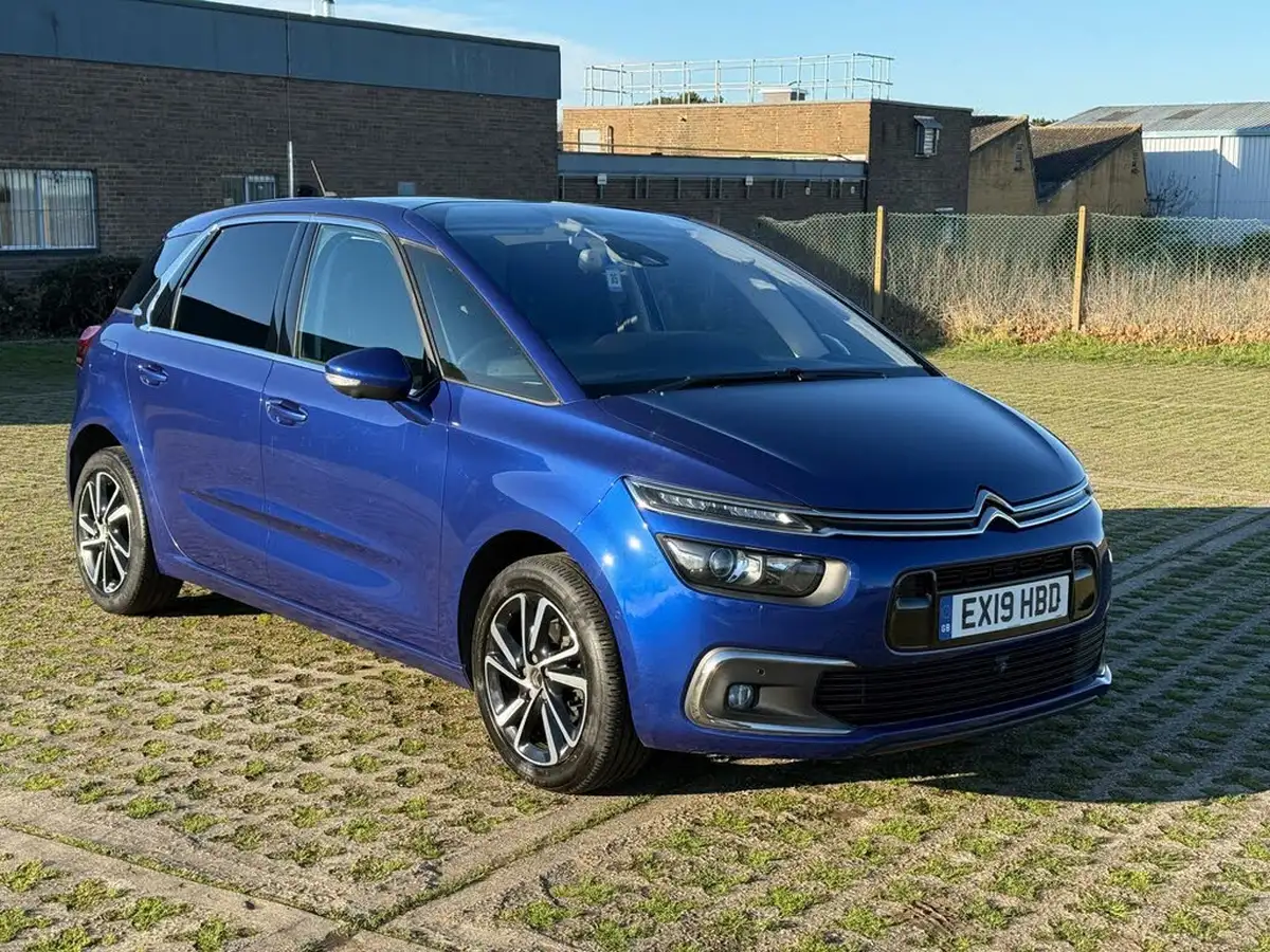 2019-citroen-c4-spacetourer-12-puretech-flair-big-6