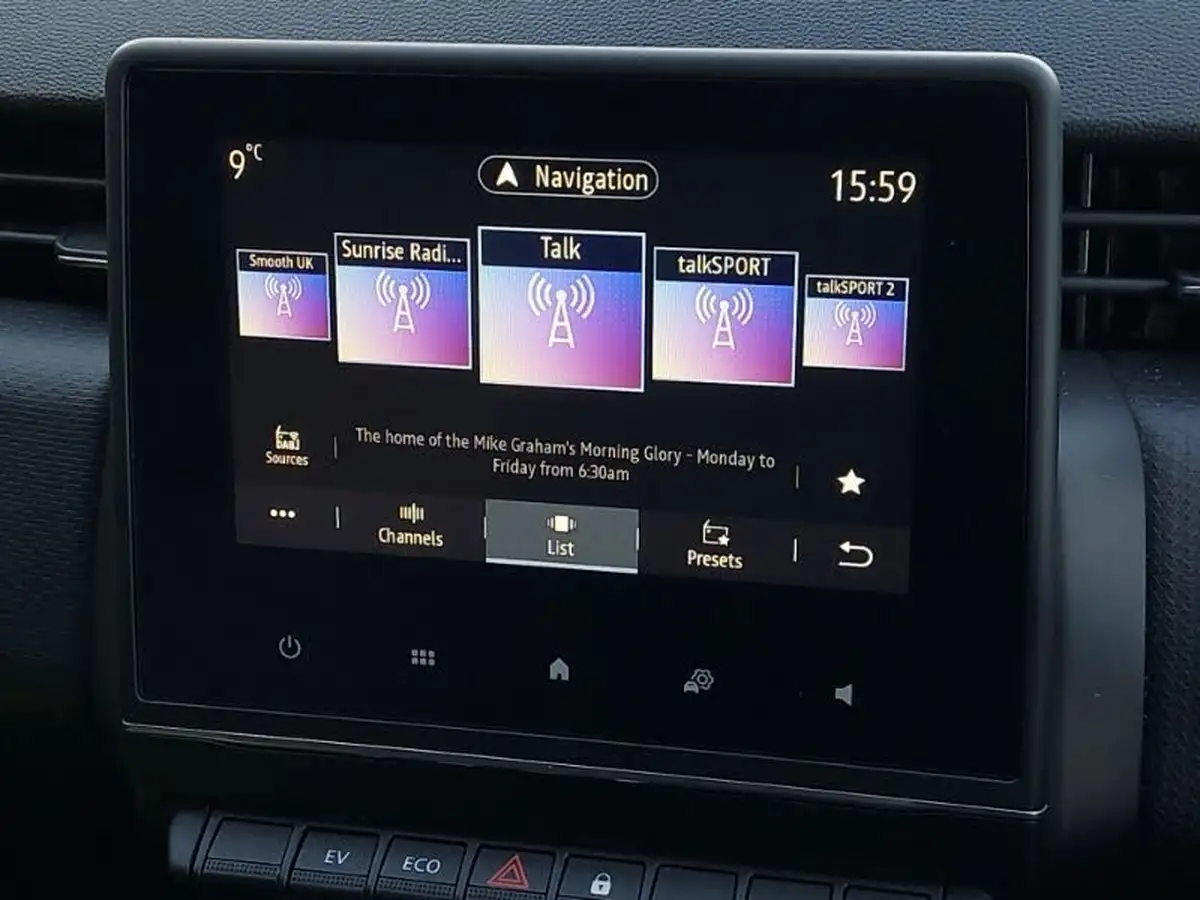 2023-renault-clio-16-evolution-big-12