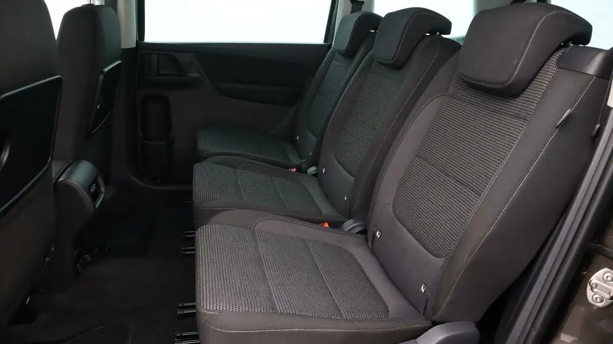 2021-volkswagen-sharan-14-tsi-se-nav-dsg-big-16