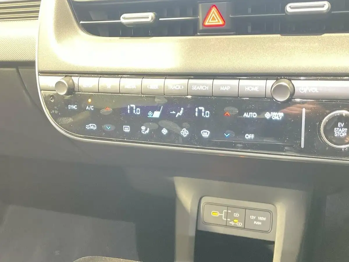2024-hyundai-ioniq-5-e-ultimate-325ps-84kwh-tech-pack-awd-big-7