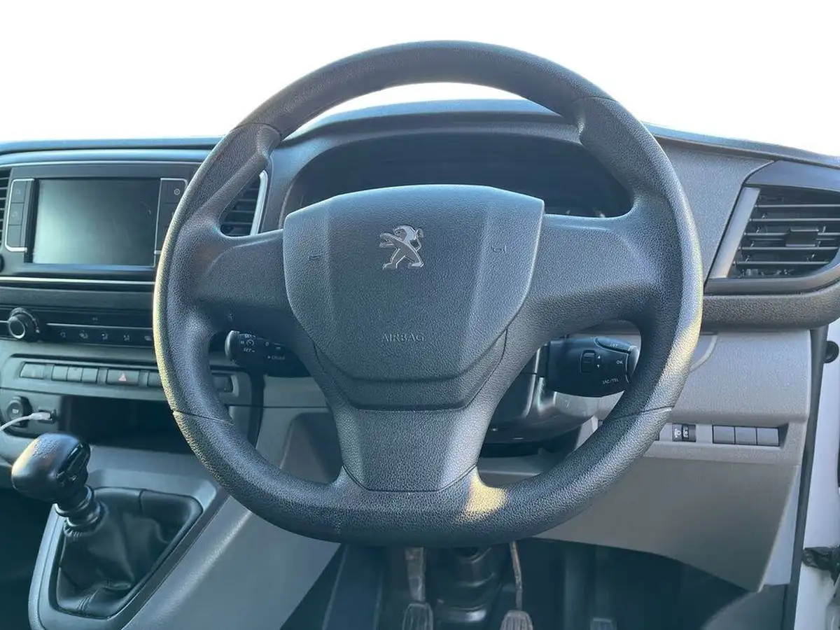 2022-peugeot-expert-15-bluehdi-professional-premium-long-1000-big-8