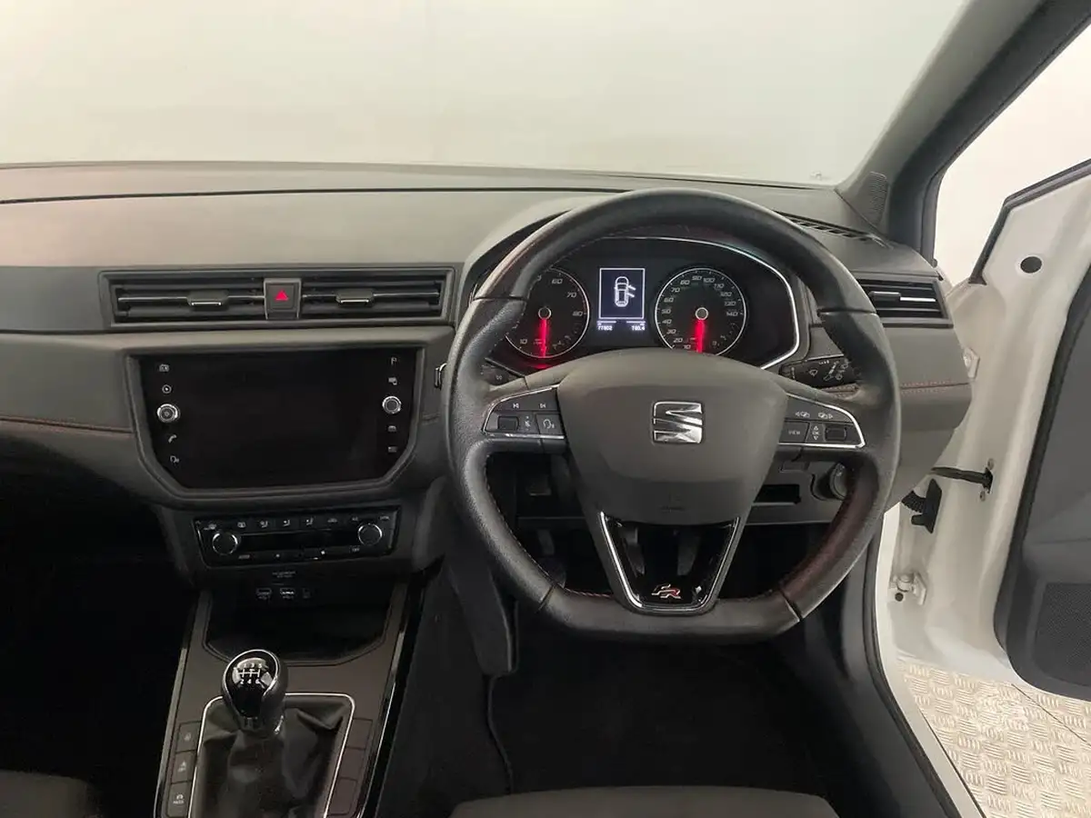 2018-seat-arona-10-tsi-fr-big-17