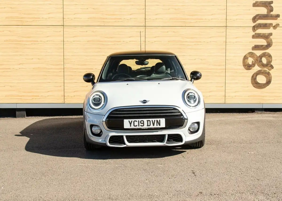 2019-mini-cooper-15-cooper-sport-hatchback-3d-big-5