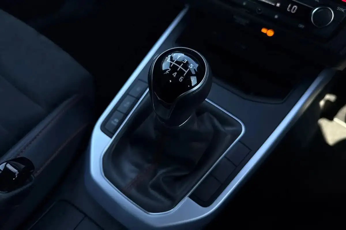 2022-seat-arona-10-tsi-fr-edition-big-22