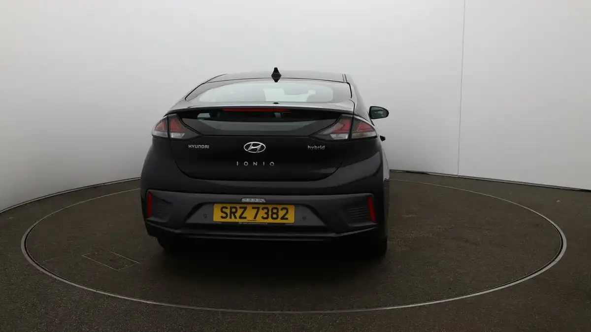 2021-hyundai-ioniq-16-gdi-premium-hybrid-big-49