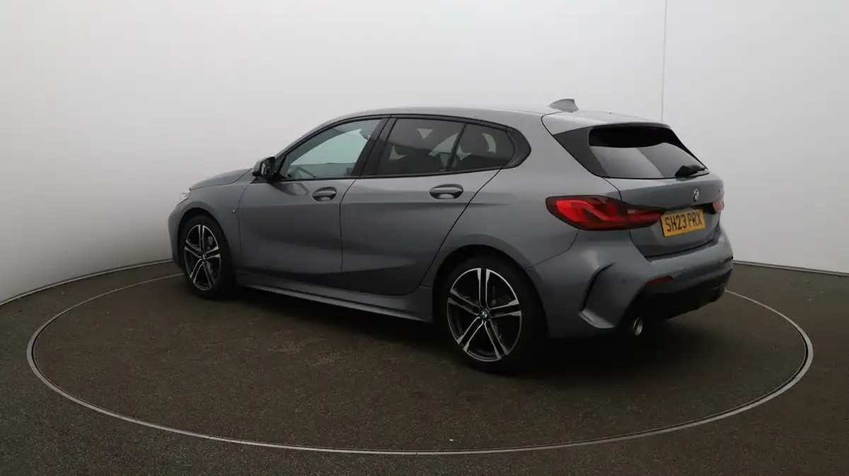 2023-bmw-1-series-15-118i-m-sport-lcp-dct-big-5
