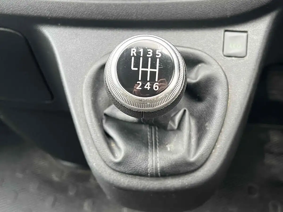 2021-renault-trafic-20dci-ll30-energy-120-business-panel-big-30