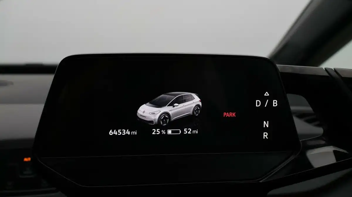 2021-volkswagen-id3-e-life-204ps-58kwh-pro-performance-big-10