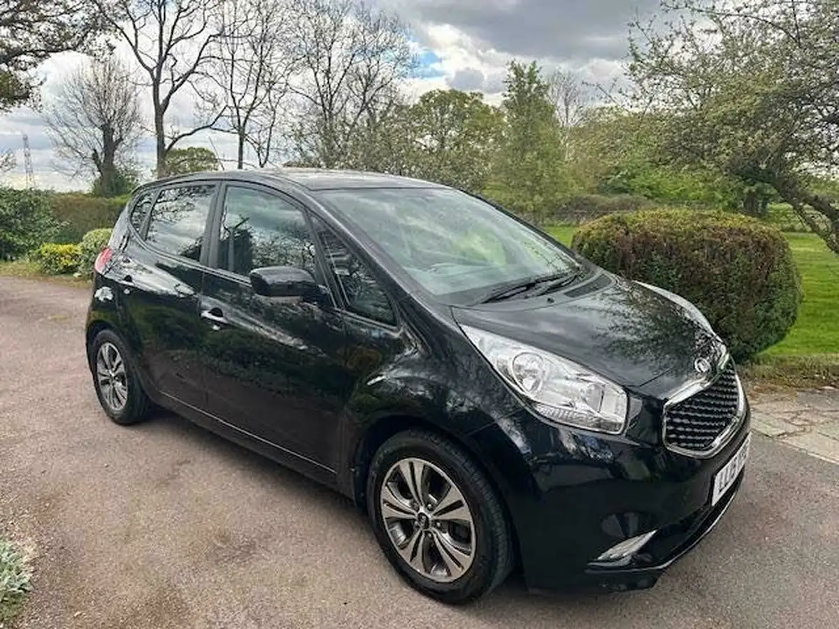 2015-kia-venga-16-3-isg-big-4