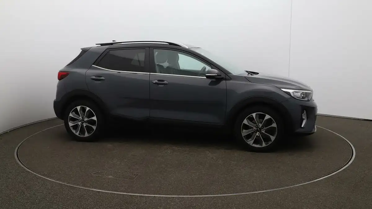 2022-kia-stonic-10-t-gdi-connect-big-40