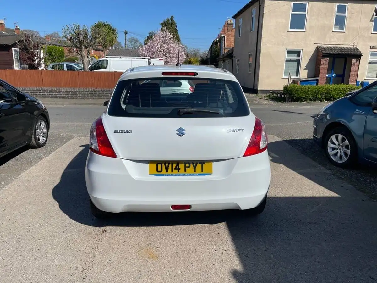 2014-suzuki-swift-12-sz2-93bhp-3d-big-40