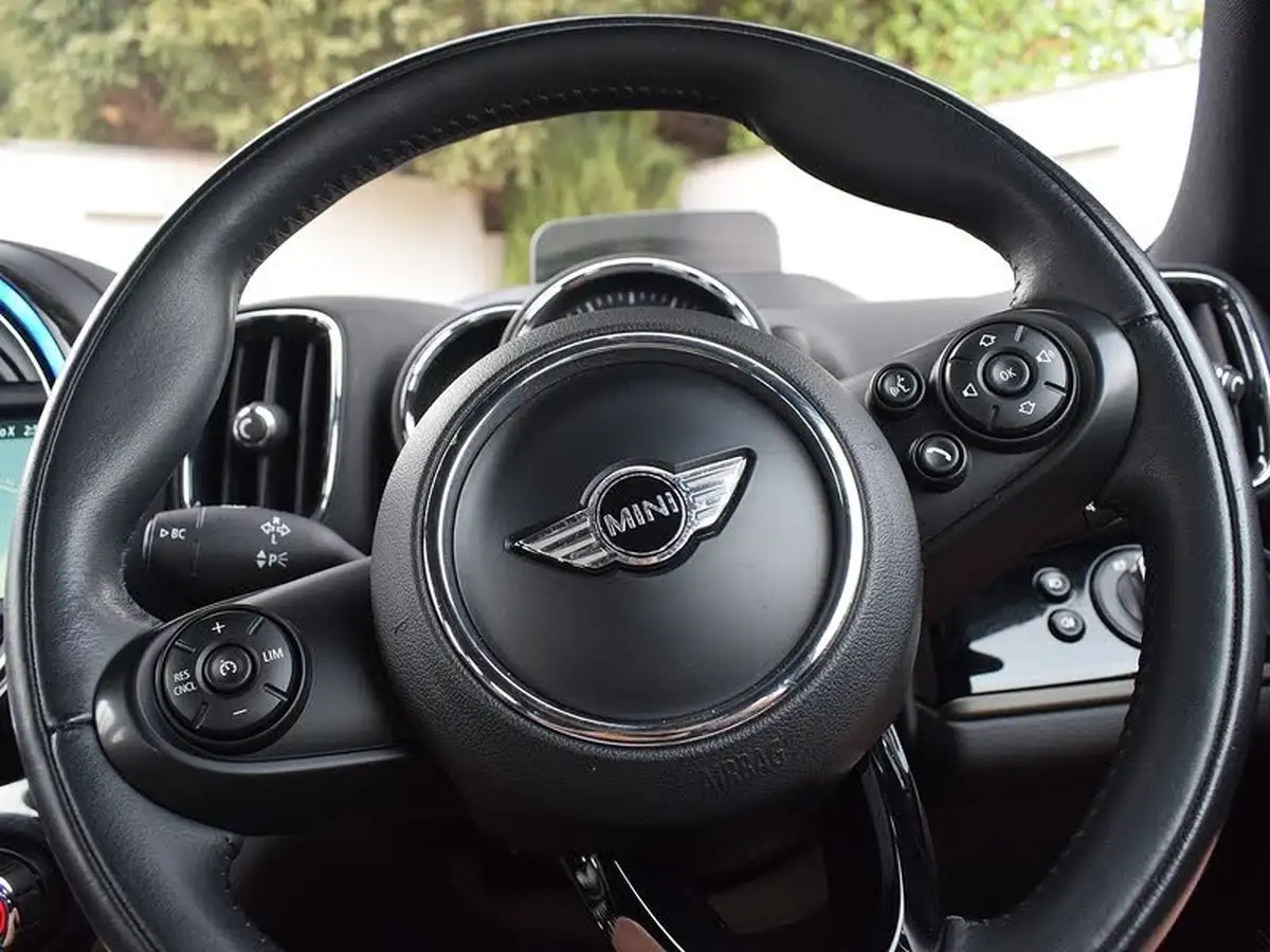 2017-mini-countryman-15-cooper-s-e-phev-ss-big-18
