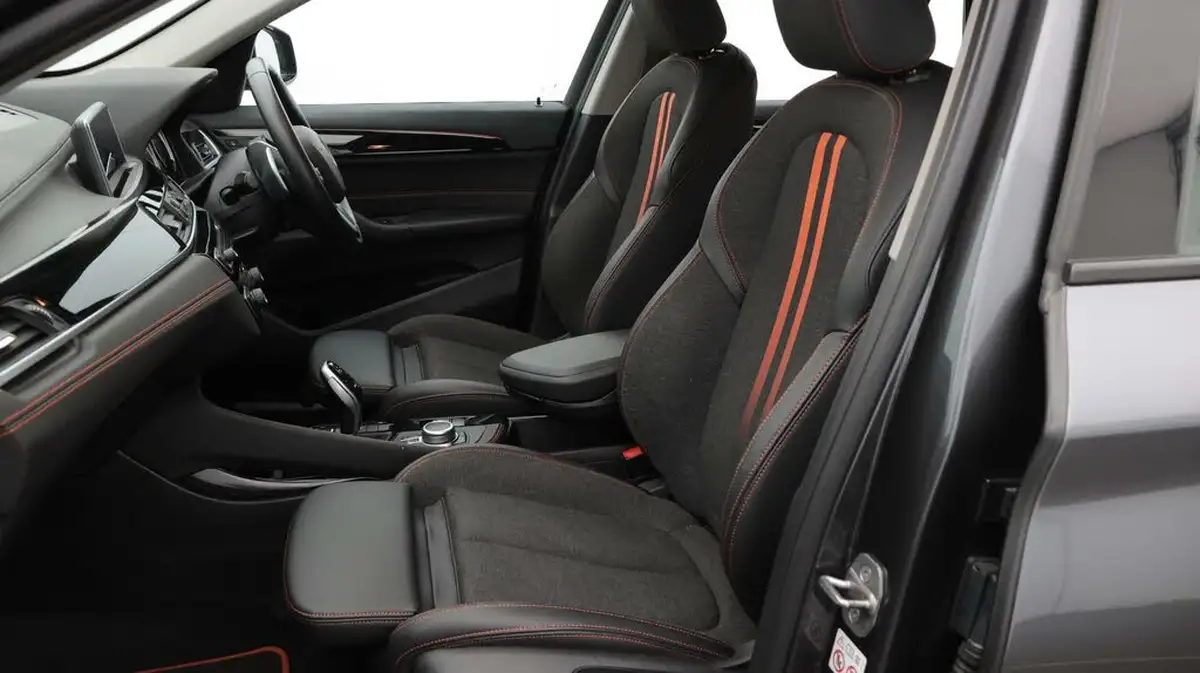 2021-bmw-x1-20-sdrive20i-sport-big-14