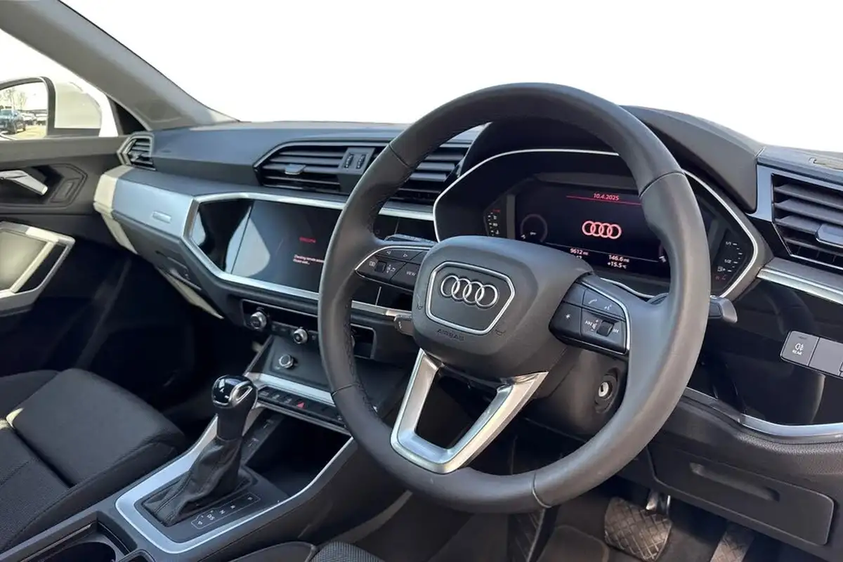 2024-audi-q3-15-35-tfsi-sport-station-wagon-s-tronic-big-13