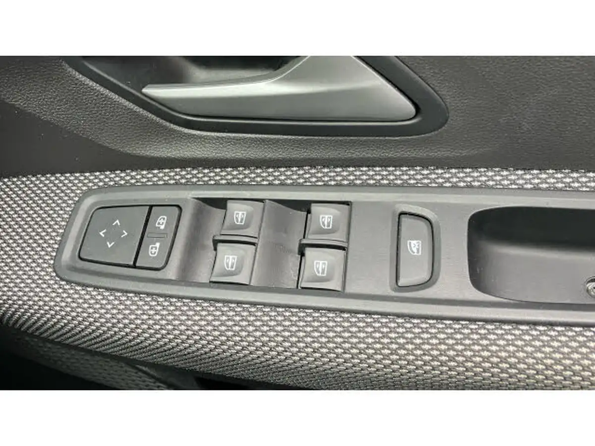 2024-dacia-sandero-stepway-10-tce-expression-90bhp-big-24
