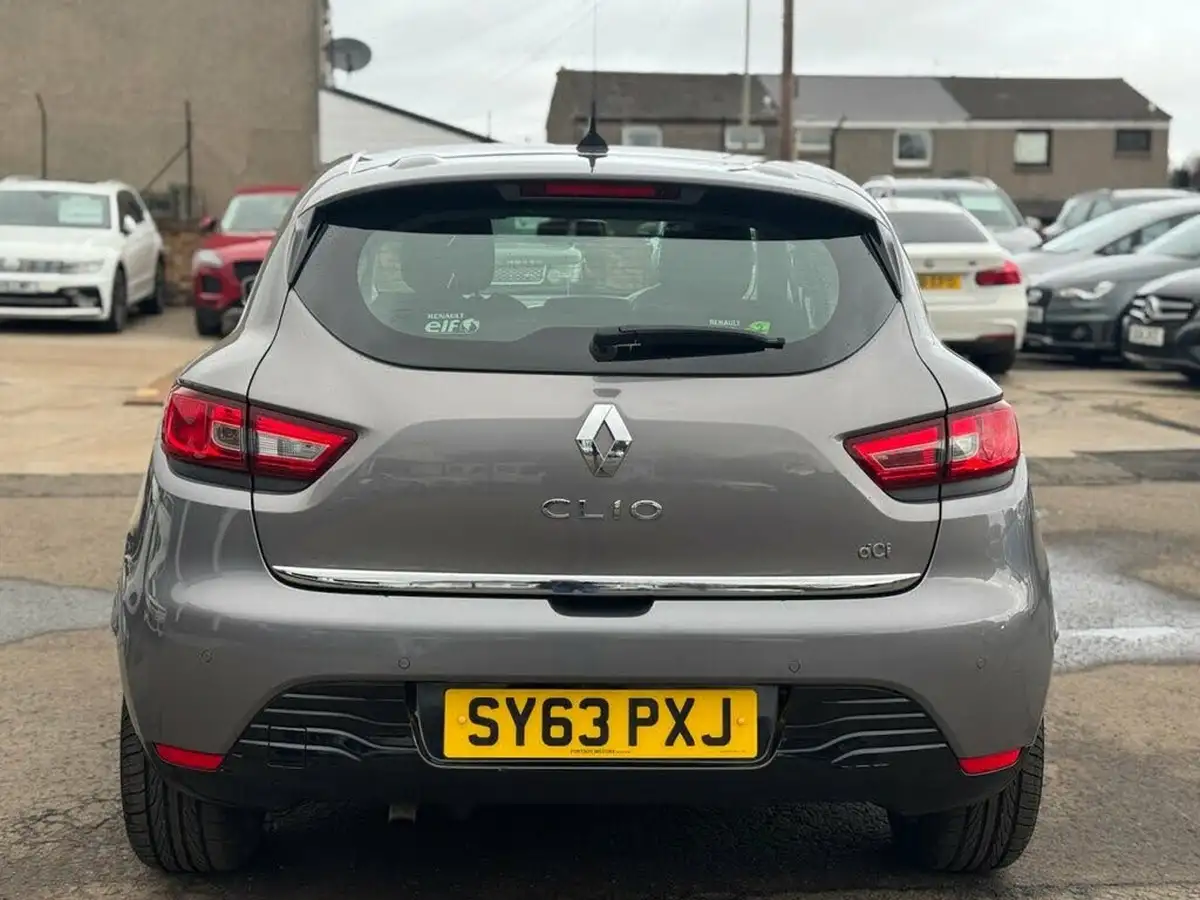 2013-renault-clio-15dci-dynamique-s-medianav-edc-auto-big-5