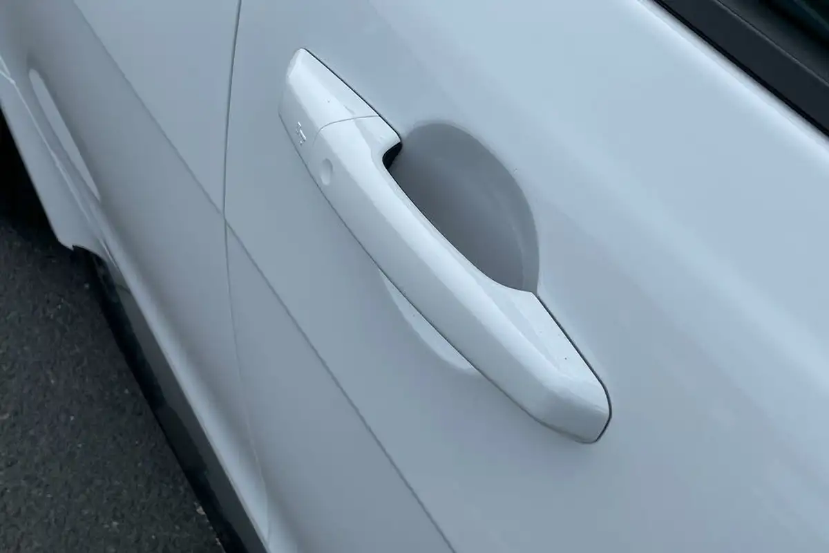 2024-jaguar-xe-20-p250-r-dynamic-hse-black-big-23