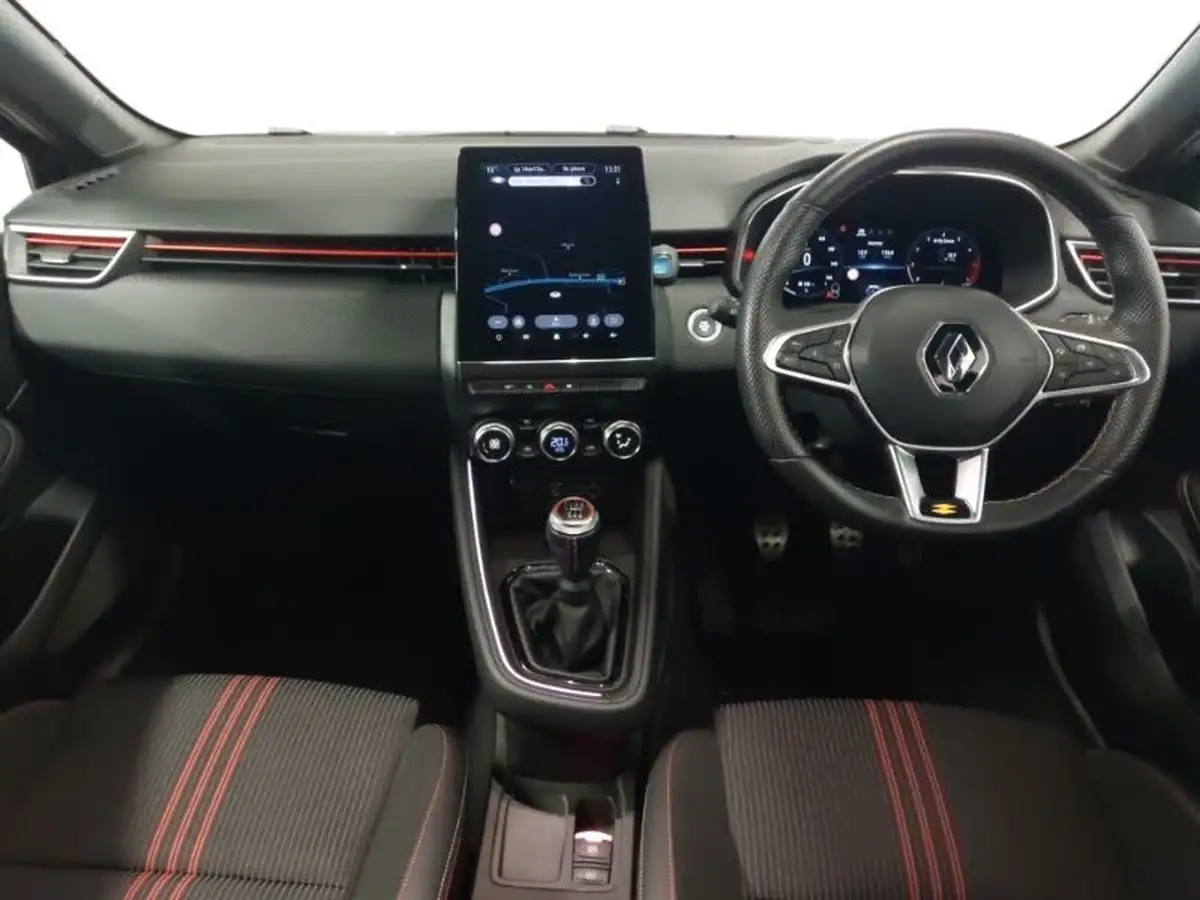 2022-renault-clio-10-tce-rs-line-big-2