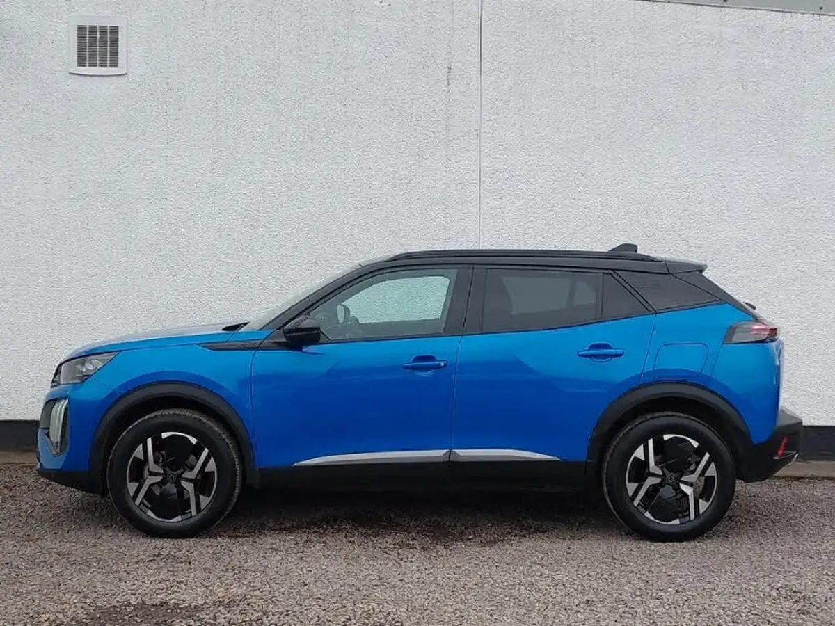 2023-peugeot-2008-suv-big-3