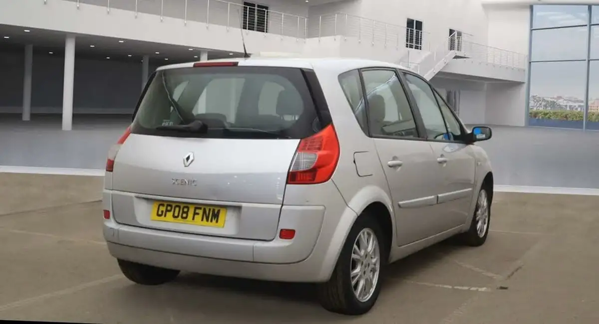 2008-renault-scenic-16-expression-111-new-auto-big-3