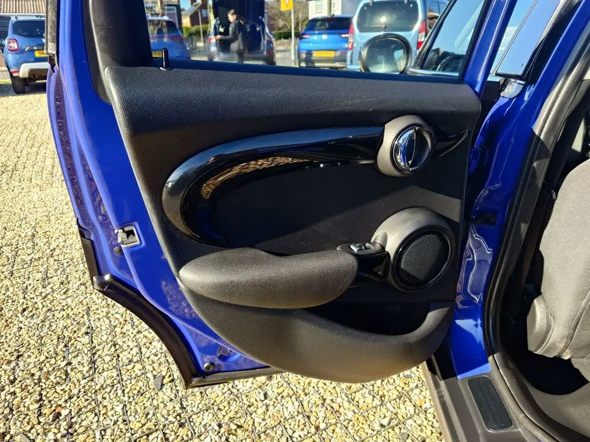 2020-mini-cooper-20-cooper-s-classic-189bhp-hatchback-5d-auto-big-20