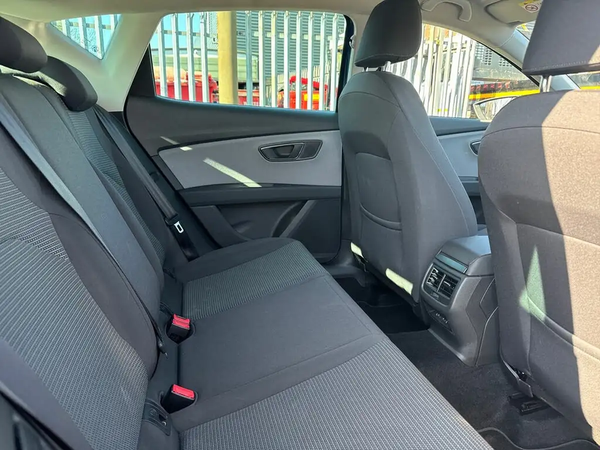 2019-seat-leon-16tdi-se-dynamic-ss-hatchback-dsg-big-21