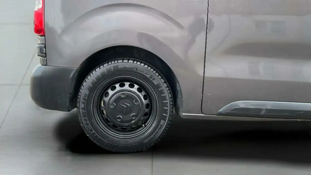 2019-citroen-dispatch-16bluehdi-x-m-1000-115pseu6-ss-big-13