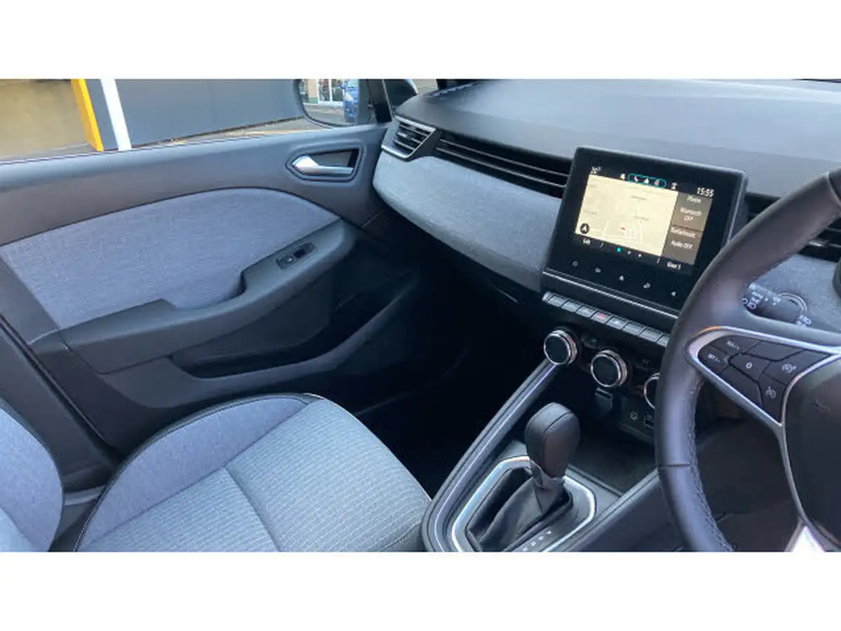 2024-renault-clio-16-techno-big-13