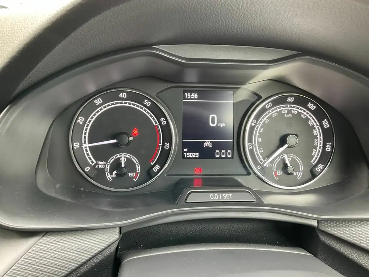 2023-skoda-scala-10-tsi-s-big-17
