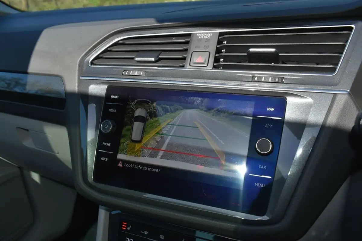 2021-volkswagen-tiguan-20tdi-elegance-200ps-4motion-big-26